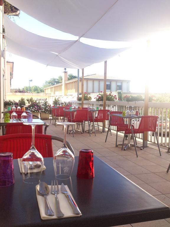 Logis Hotels - Hotel Et Restaurant Les Cordeliers 卡斯特尔雅卢 外观 照片